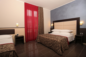 Hotel Five