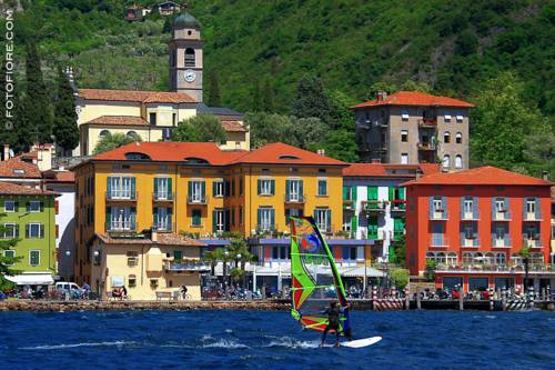 Hotel Lago Di Garda