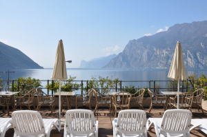 Hotel Lago Di Garda