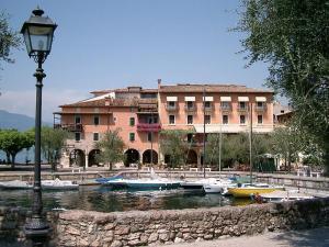 Hotel Ristorante Gardesana