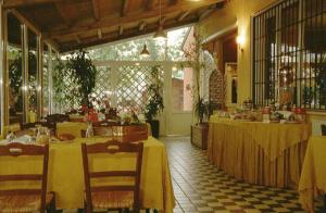 Hotel De La Ville