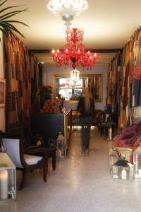 Ad Place Venice