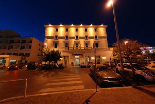 Hotel De La Ville