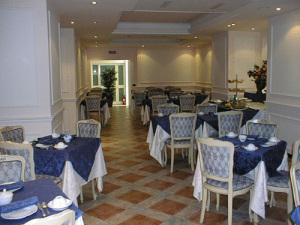 Hotel De La Ville