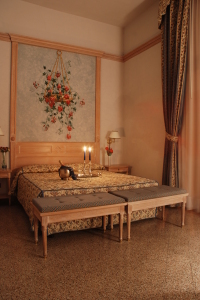 Hotel De La Ville
