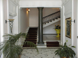 Hotel De La Ville