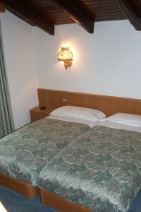 Hotel Ottoz Meubl??