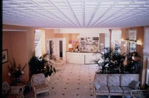 Hotel Eros