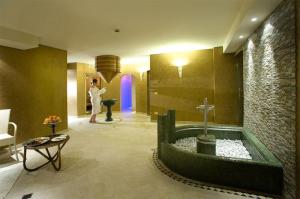 Monastero Hotel Wellness Center