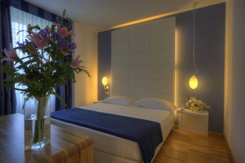 Roma Point Hotel