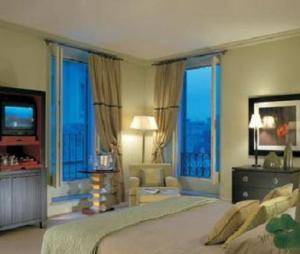 Hotel De Russie