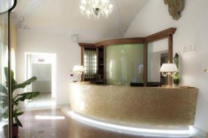 Golden Tower Hotel & Spa