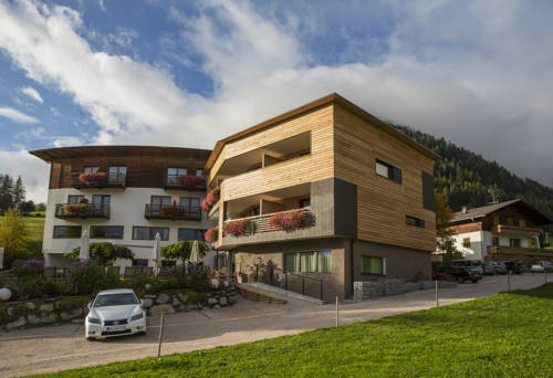 Hotel Dolomitenblick