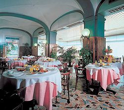 Auto Park Hotel