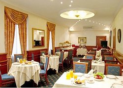 Raffaello Hotel