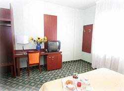 Tiby Hotel