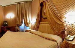 Hotel Mecenate Palace