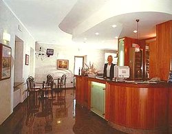Hotel Azalea